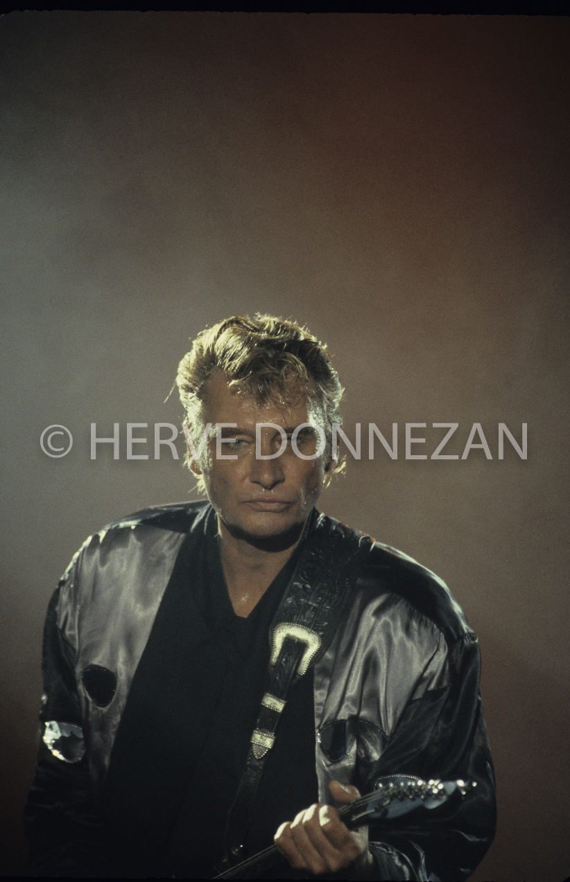 JOHNY HALLYDAY